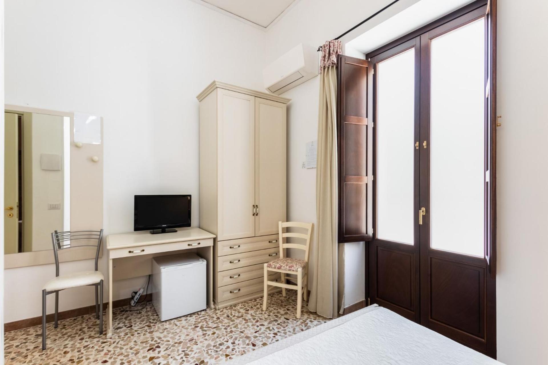 Morfeo Charming Rooms & Relax อาโวลา ภายนอก รูปภาพ