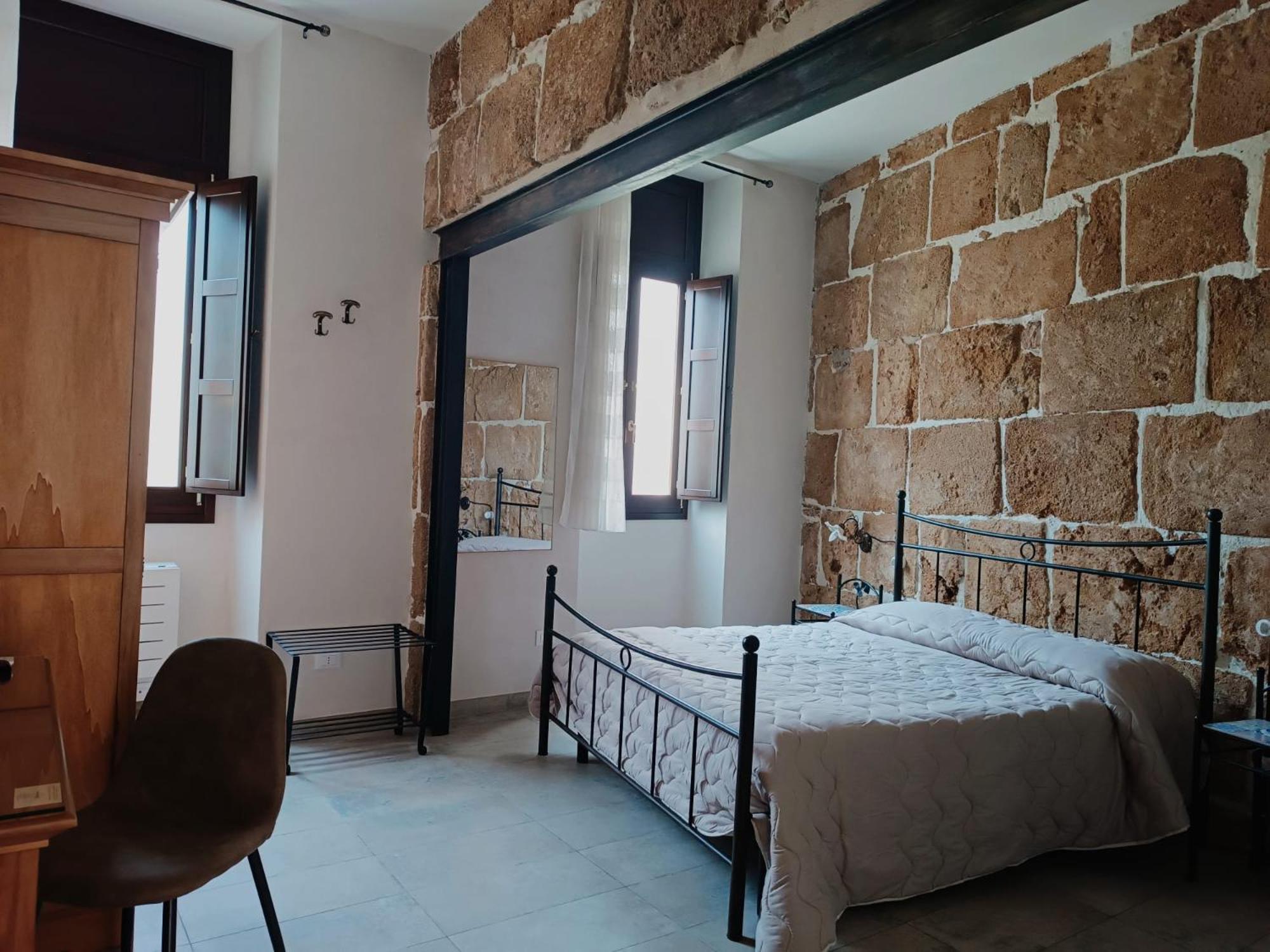 Morfeo Charming Rooms & Relax อาโวลา ภายนอก รูปภาพ